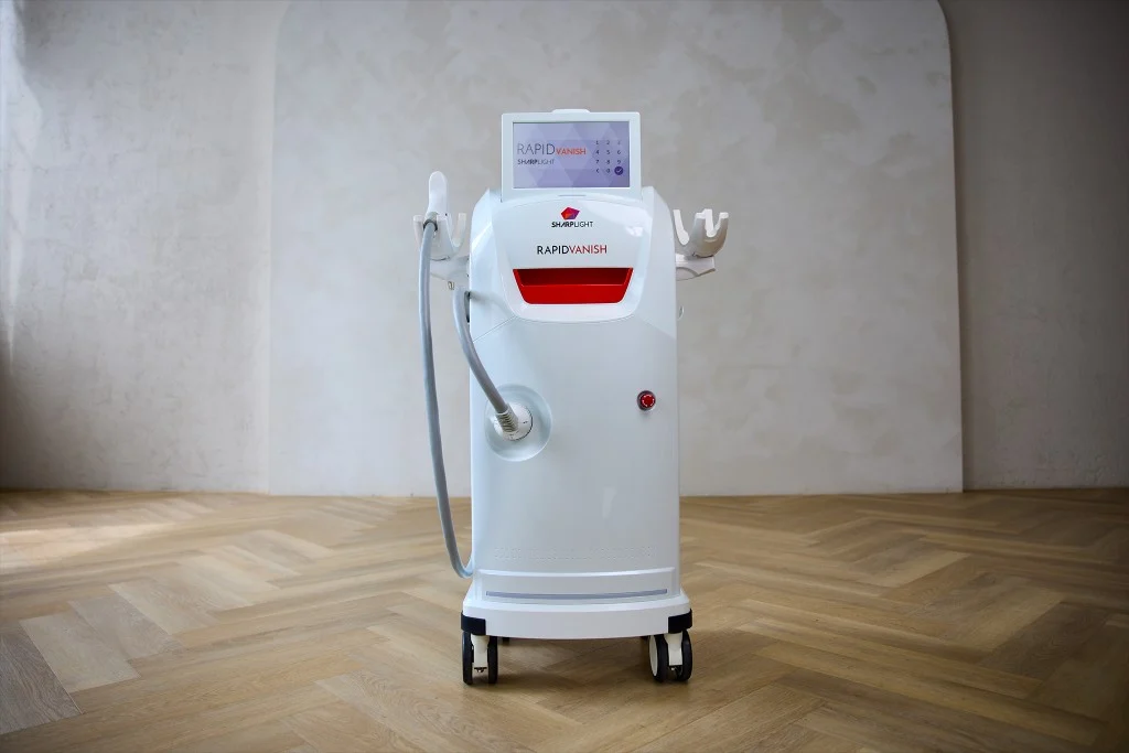 Rapid Vanish workstation in a treatment room